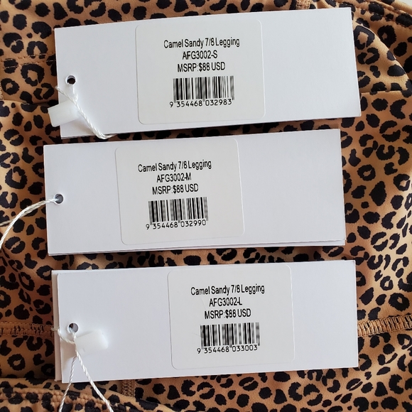 All Fenix Cheetah Camel Sandy 7/8 Leggings New With Tags - Picture 14 of 15